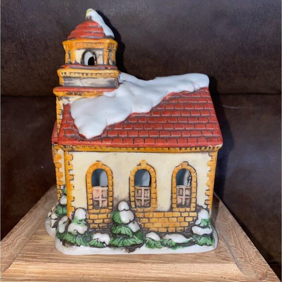 Vntge Lefton Hand-Painted Porcelain Church Snow Tree Fence Tea light candeholder - Picture 2 of 5